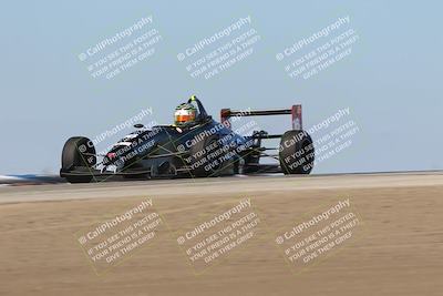 media/Oct-26-2025-CalClub SCCA (Sun) [[8ce1e69566]]/Group 3/Grapevine/